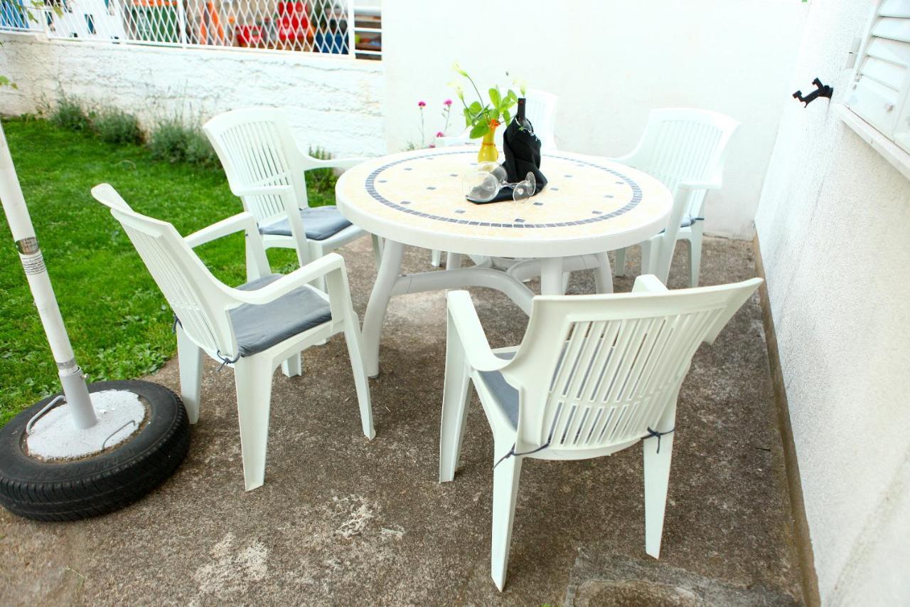 Apartmani Ana Juricev Vodice Buitenkant foto