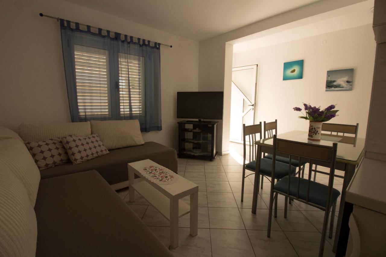 Apartmani Ana Juricev Vodice Buitenkant foto