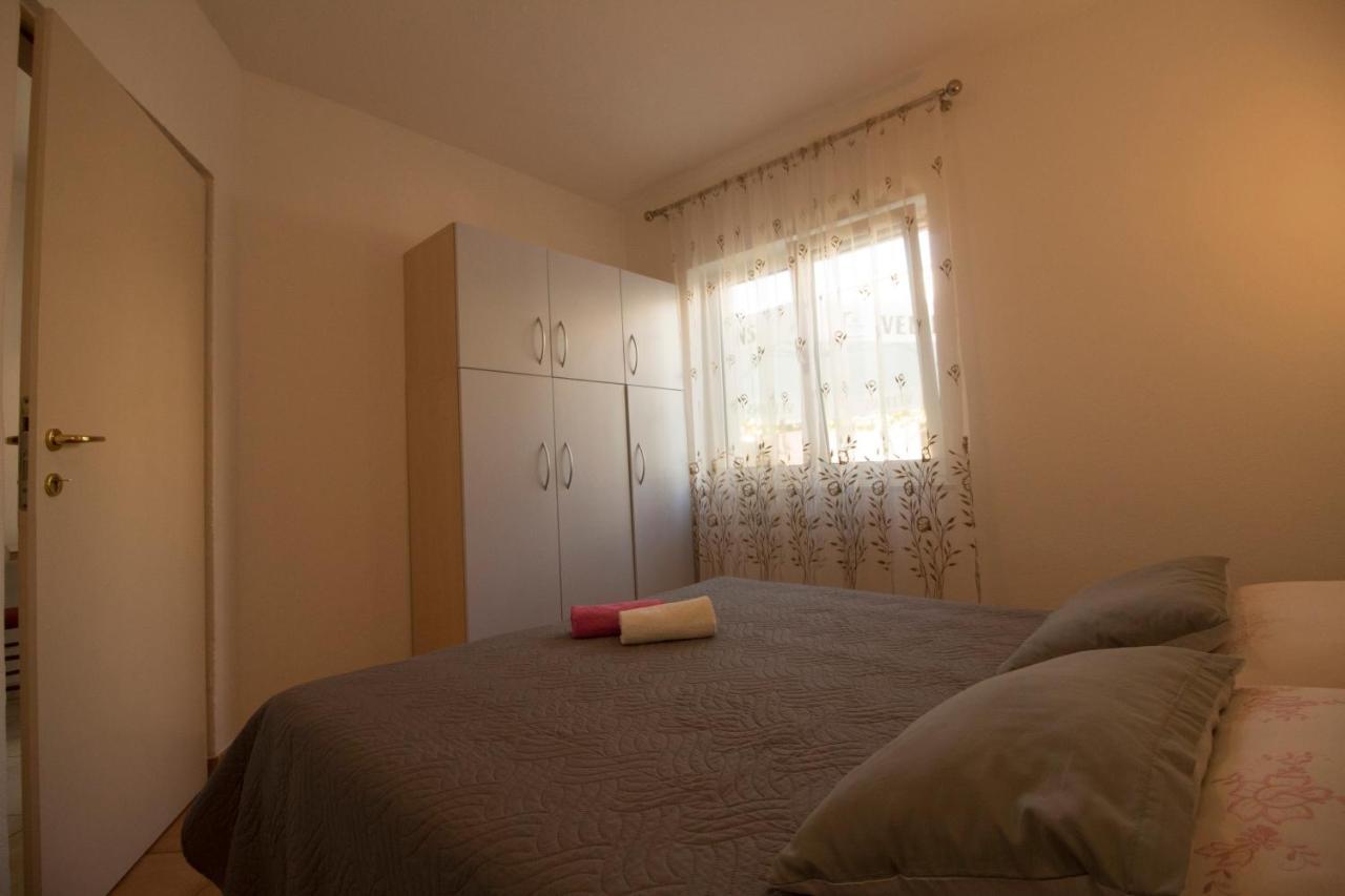 Apartmani Ana Juricev Vodice Buitenkant foto