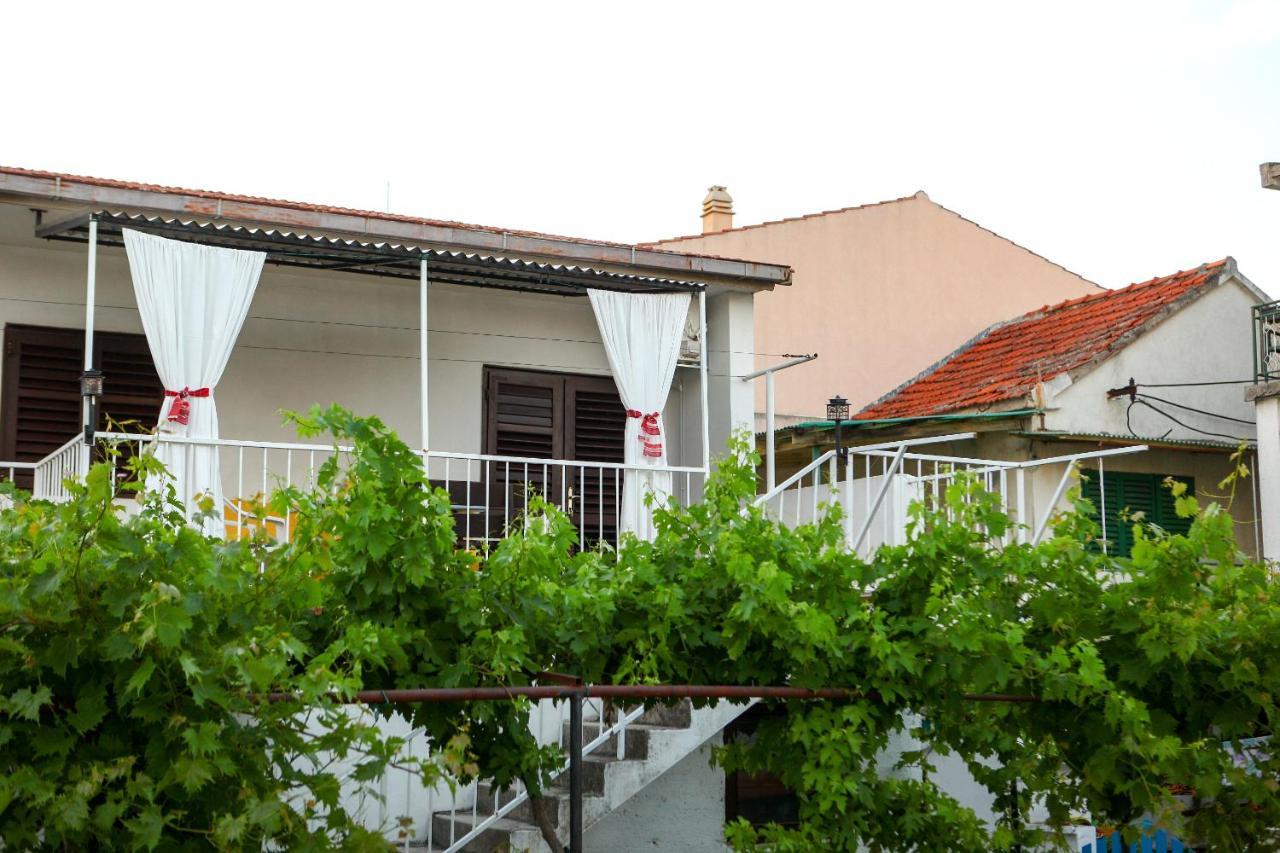 Apartmani Ana Juricev Vodice Buitenkant foto