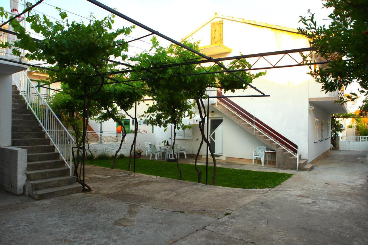 Apartmani Ana Juricev Vodice Buitenkant foto