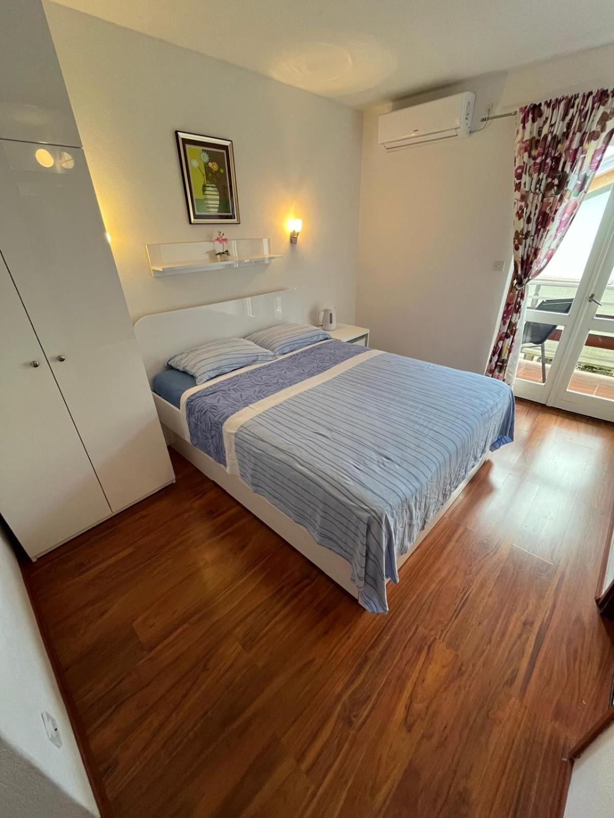 Apartmani Ana Juricev Vodice Buitenkant foto