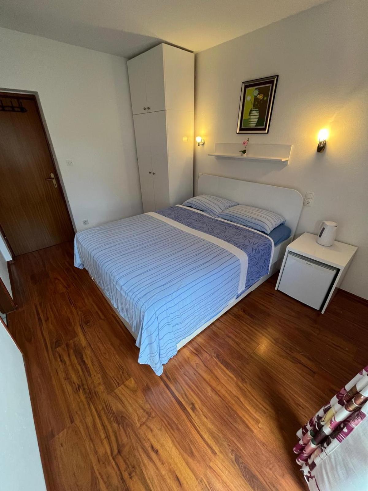 Apartmani Ana Juricev Vodice Buitenkant foto