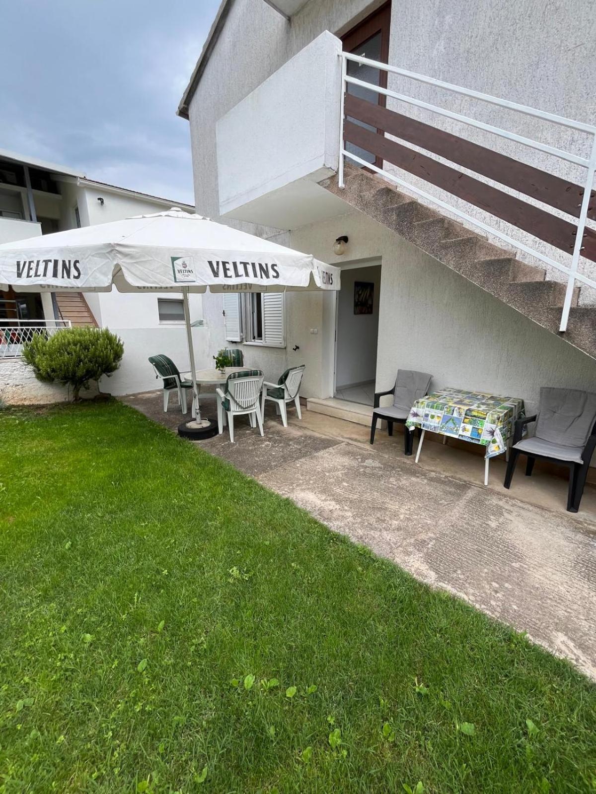 Apartmani Ana Juricev Vodice Buitenkant foto