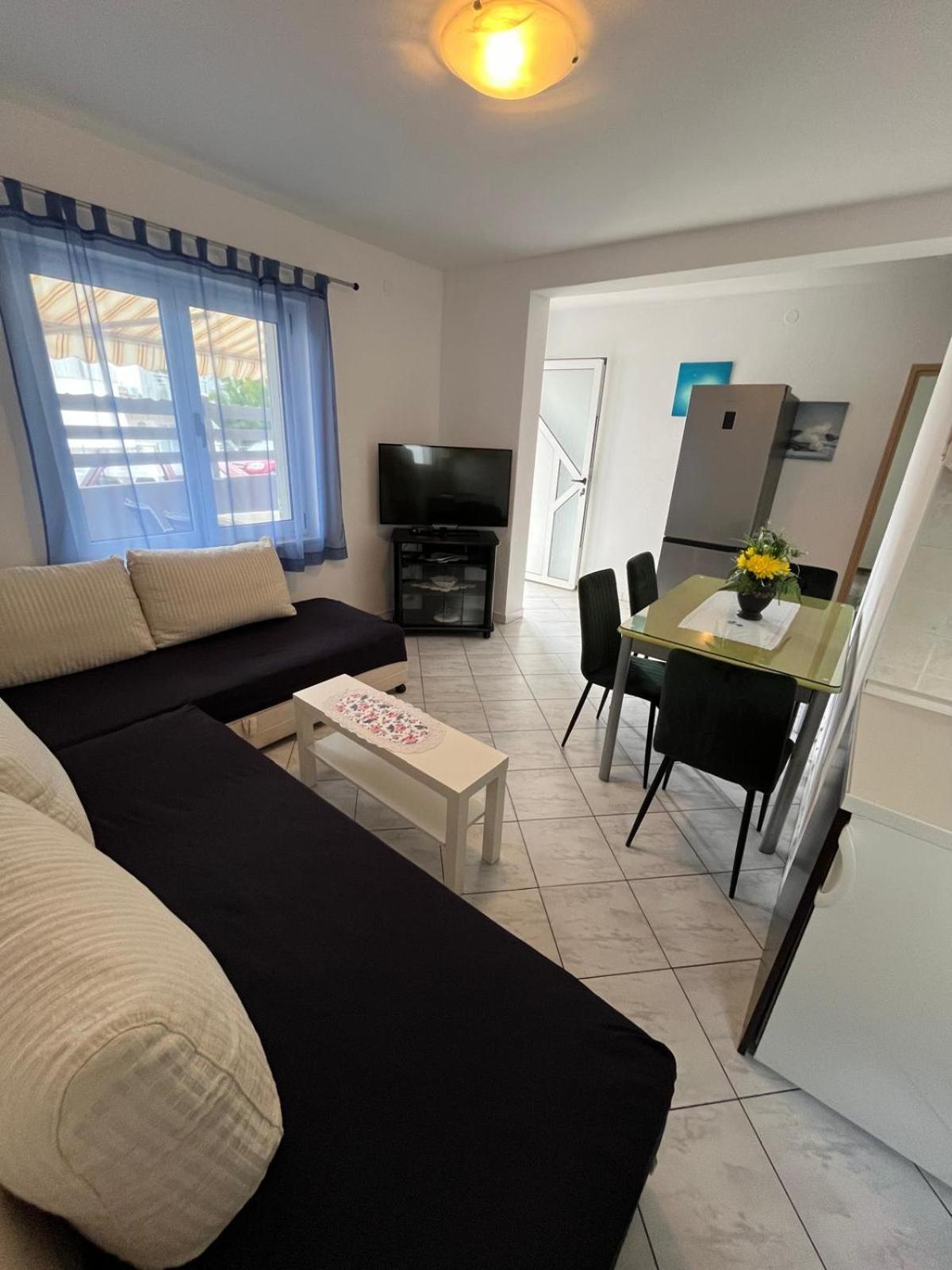 Apartmani Ana Juricev Vodice Buitenkant foto