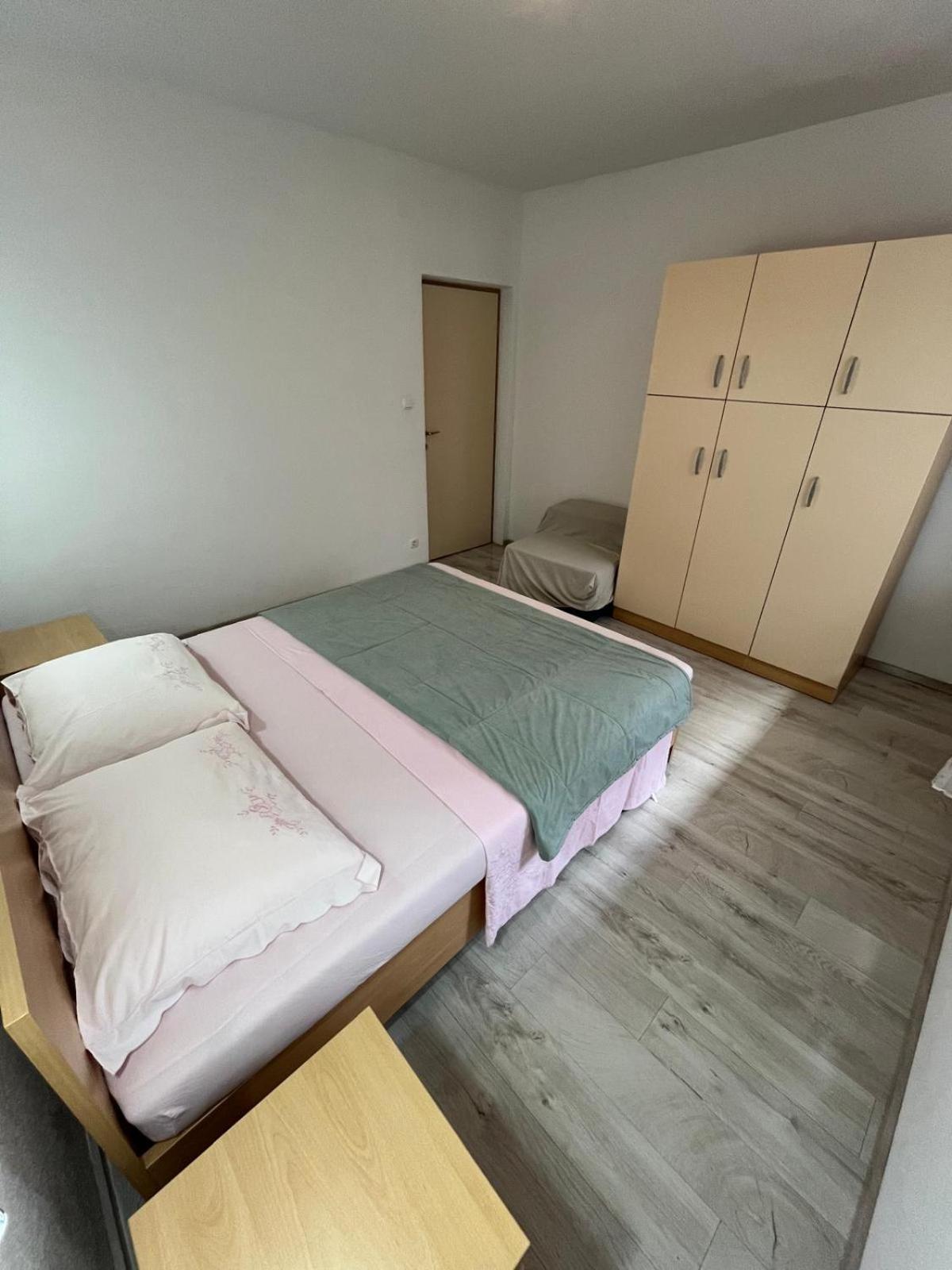 Apartmani Ana Juricev Vodice Buitenkant foto