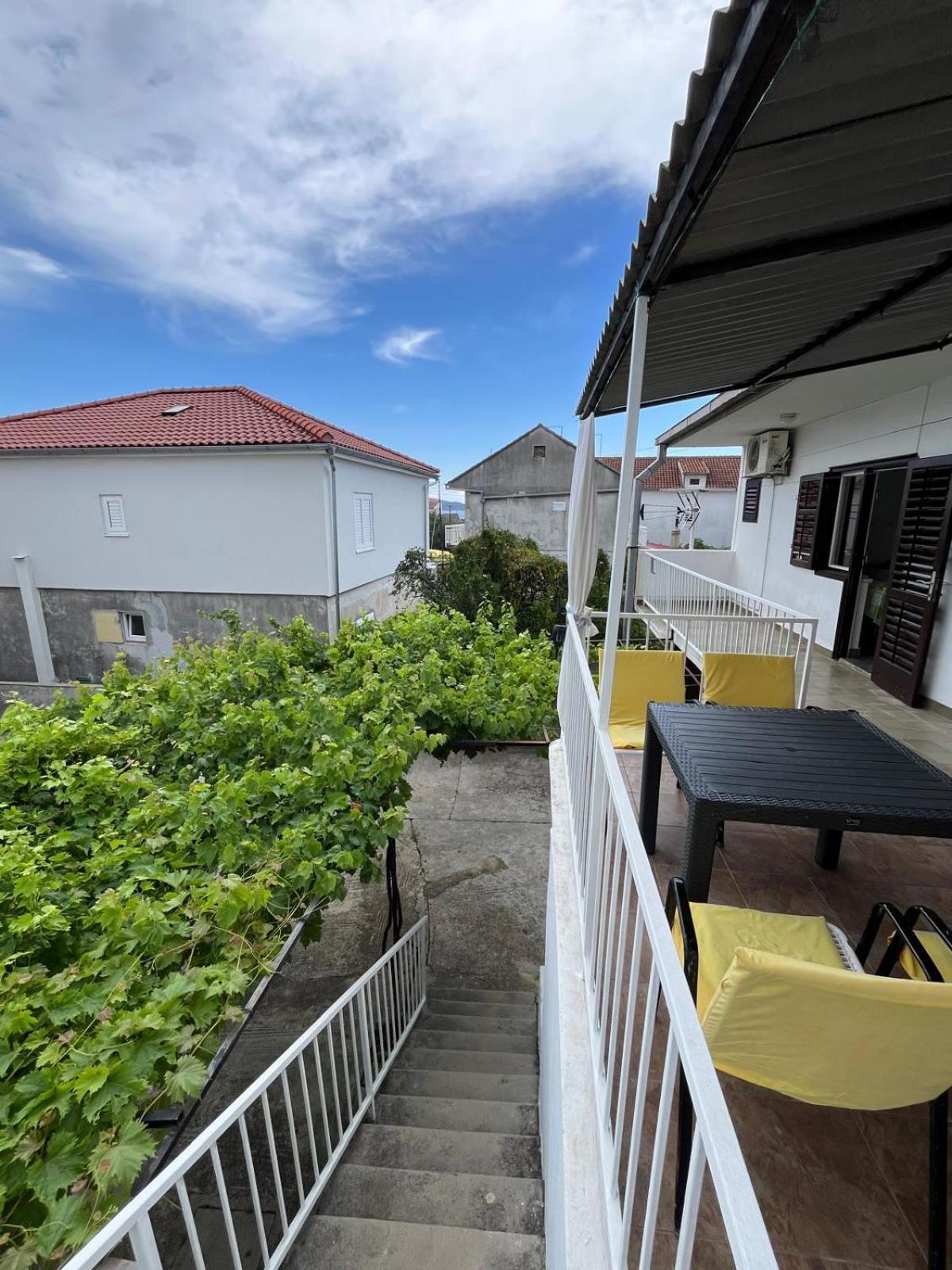 Apartmani Ana Juricev Vodice Buitenkant foto