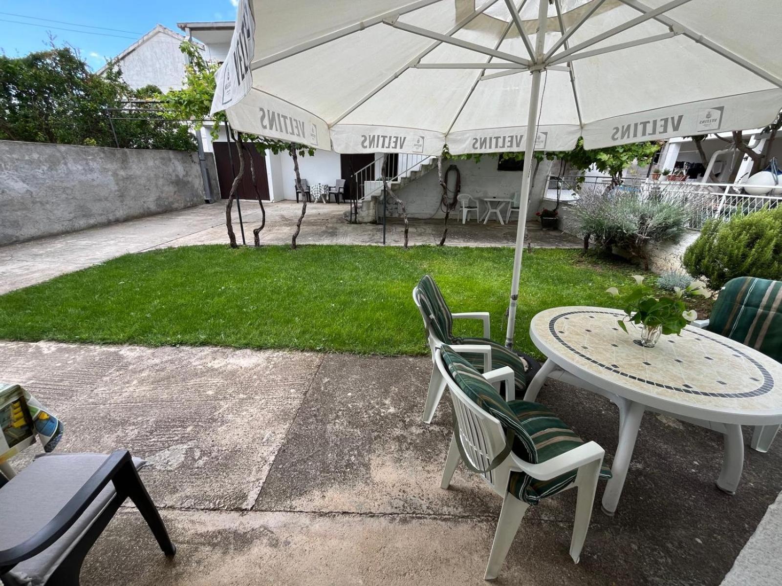 Apartmani Ana Juricev Vodice Buitenkant foto