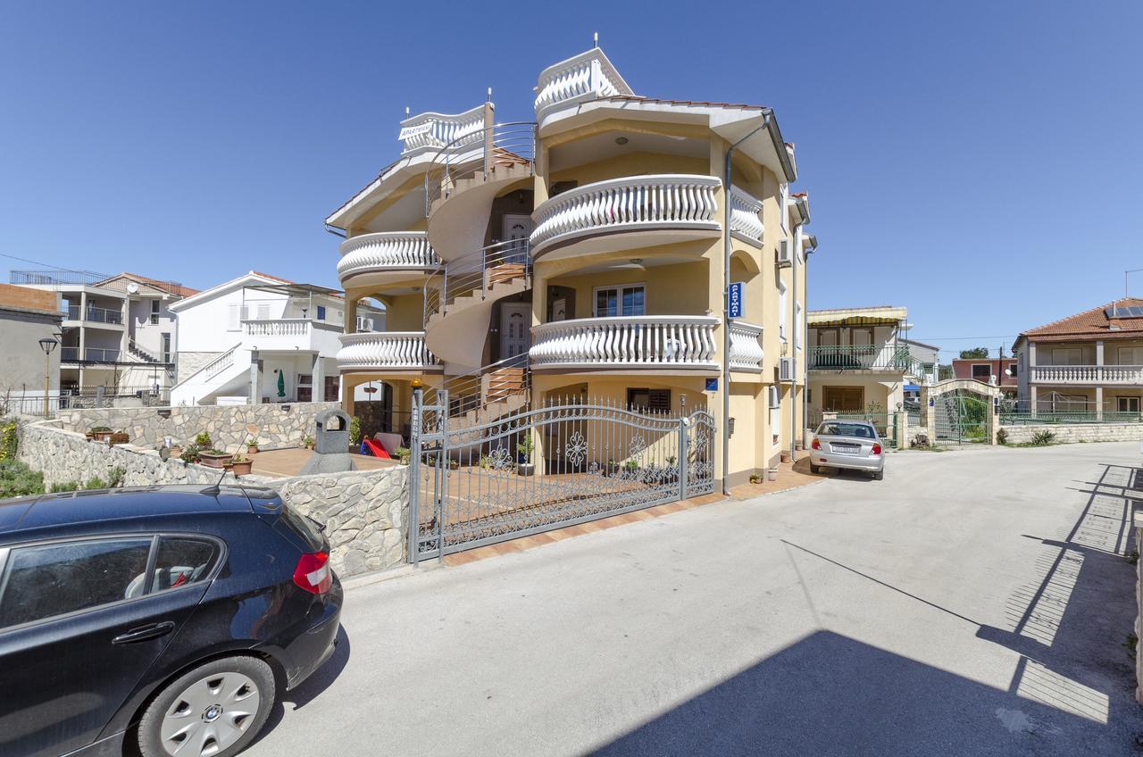 Apartmani Ana Juricev Vodice Buitenkant foto